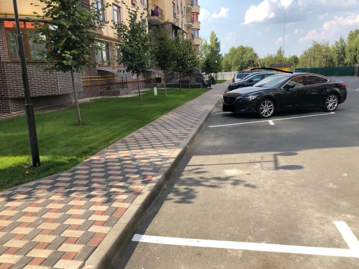 Tiffany Apartment Ирпин Екстериор снимка